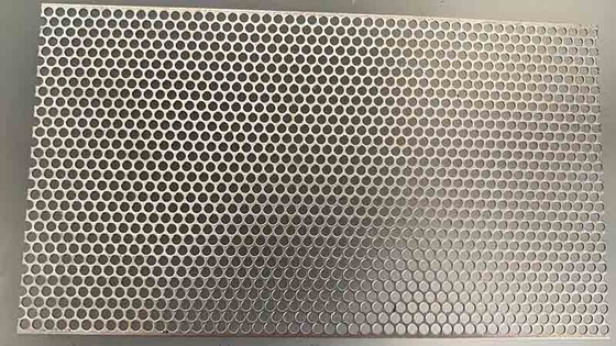 0.8 mm Dicke Aluminiumperforierte Platte / Aluminiumperforierte Bleche für den Bau