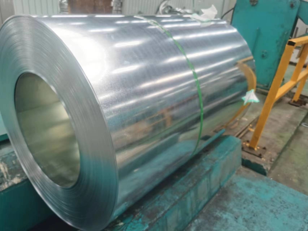0.5mm-1mm Stärke-heißes Bad galvanisierte Stahlgrößen galvanisierte Blech-Rolle