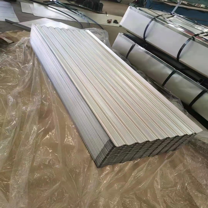 PPGI-Farbe beschichtete das gewölbte Metalldeckungs-Blatt, das Fliese drückend galvanisiert wurde